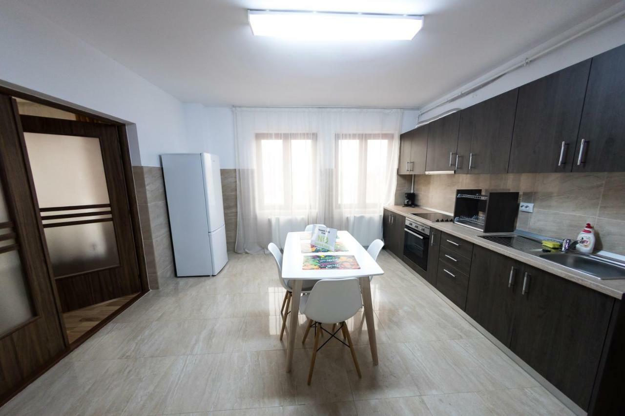 Târgu-Mureş Travel Homzzz Apartments מראה חיצוני תמונה